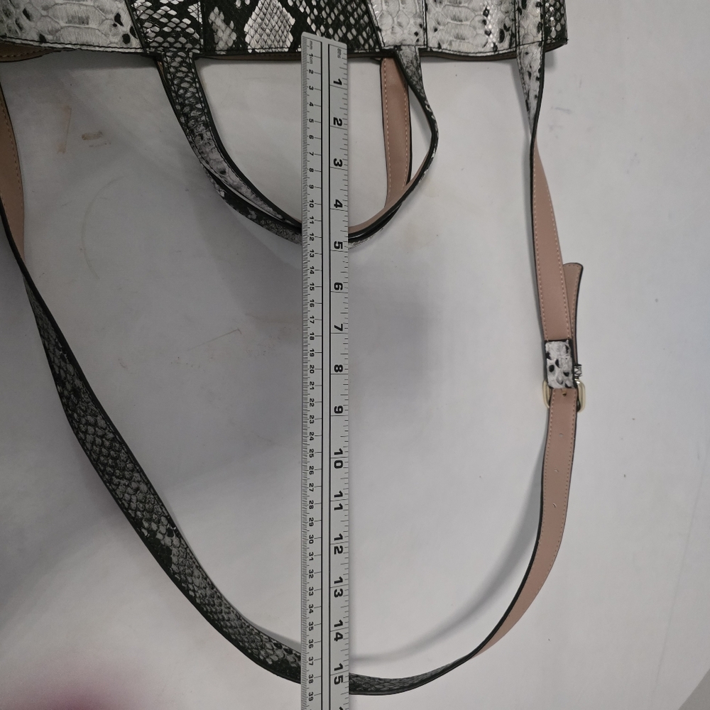 Jules Kae Urban Outfitters Snakeskin Tote Bag - Picture 12 of 12